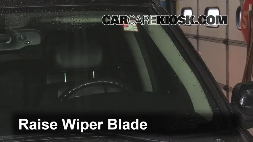 2007 Chevrolet Trailblazer SS 6.0L V8 Windshield Wiper Blade (Front) Replace Wiper Blades